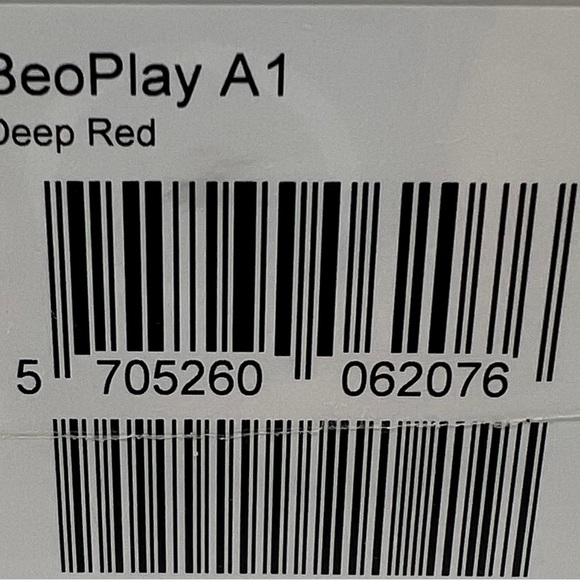 NWT BANG & OLFUSEN BeoPlay A1 Deep Red Wireless WProof Bluetooth Speaker - Picture 8 of 8